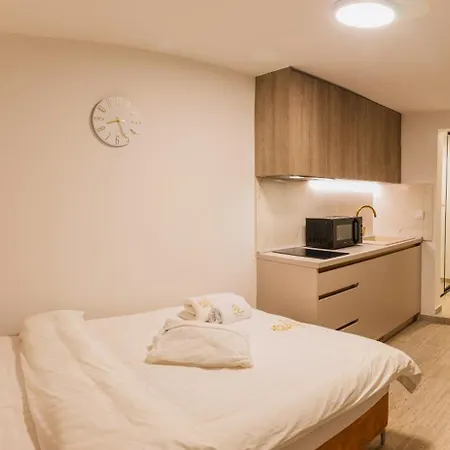 Castellum Apartments Slavonski Brod Exterior photo