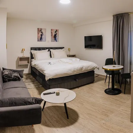 Castellum Apartments Slavonski Brod Exterior photo